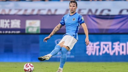 【中超】马莱莱卡尔采夫分别建功 新鹏城1比1英博